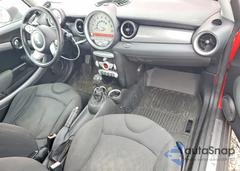 2010 Mini Cooper S z USA, uszkodzony, nr VIN WMWMF7C57ATZ74412